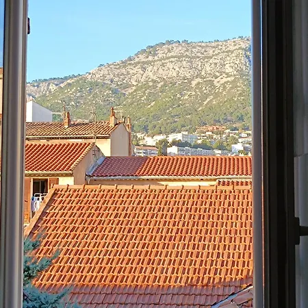 F2 * Toulon